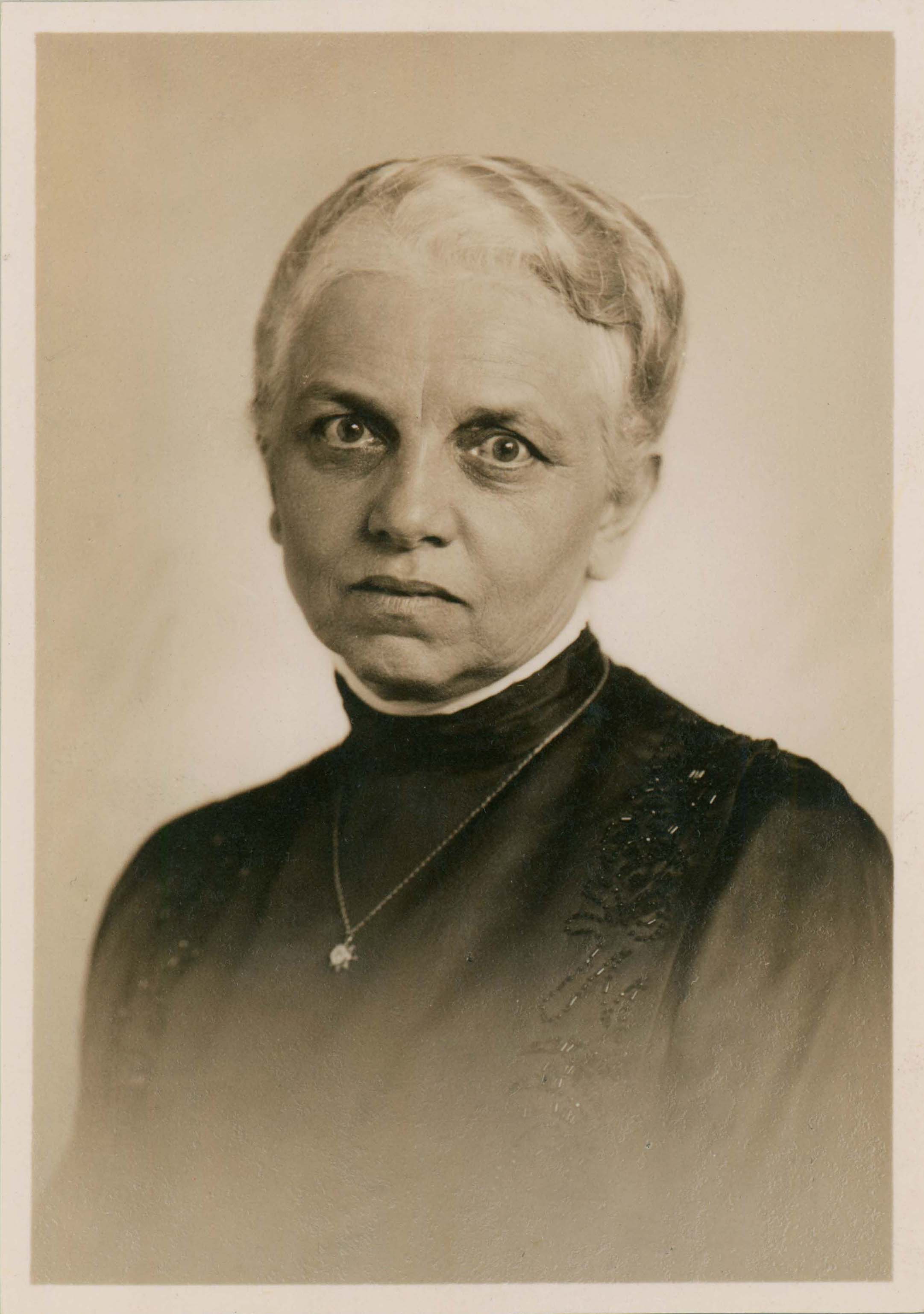 Clara Siebert (1873-1963)