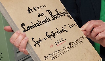 Kinder im Archiv
