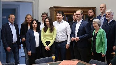 Dokumentationsstelle Rechtsextremismus; Besuch von Politikern der Grünen; Indexbild 375x212 pixel