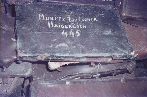 Koffer des 1942 nach Auschwitz deportierten Juden Moritz Fleischer aus Haigerloch (Staatsarchiv Sigmaringen Dep. 44 T 1 Nr. V. 29)