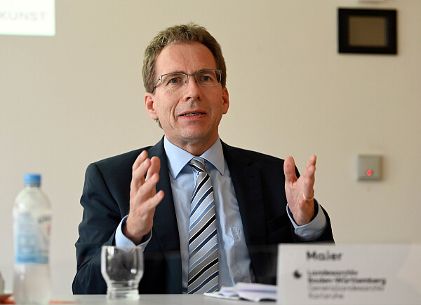 Dokumentationsstelle (Rechts-)Extremismus: Landesarchivpräsident Prof. Dr. Gerald Maier