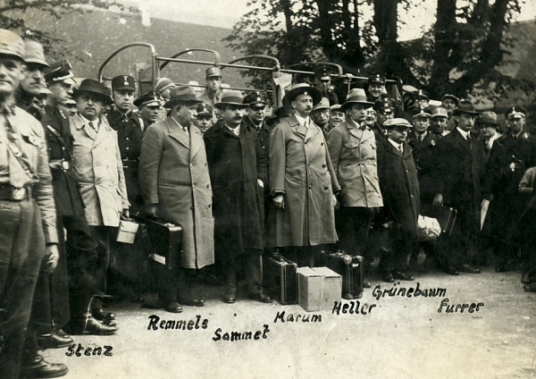 Ausstellung Ein Leben für recht und Republik. Ludwig Marum 1882-1934;
GLAK
Ankunft Marums im KZ Kislau am 16. Mai 1933 nach der Schaufahrt durch Karlsruhe